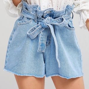 High waisted belted denim shorts size S/M